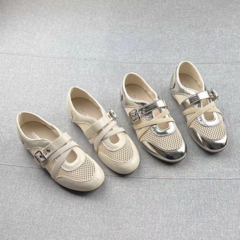 Women'S Shoes - 新しいスプライシング織り込み中空スニーカー 2026年春夏 バックル付き滑り止めカジュアルシングルシューズ