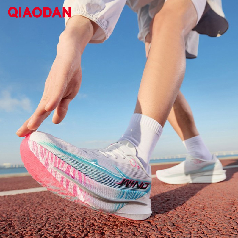 QIAODAN 4 マラソンランニングシューズ通気性の高い女 - Carbon Plate Marathon Racing Shoes のレビューと価格
