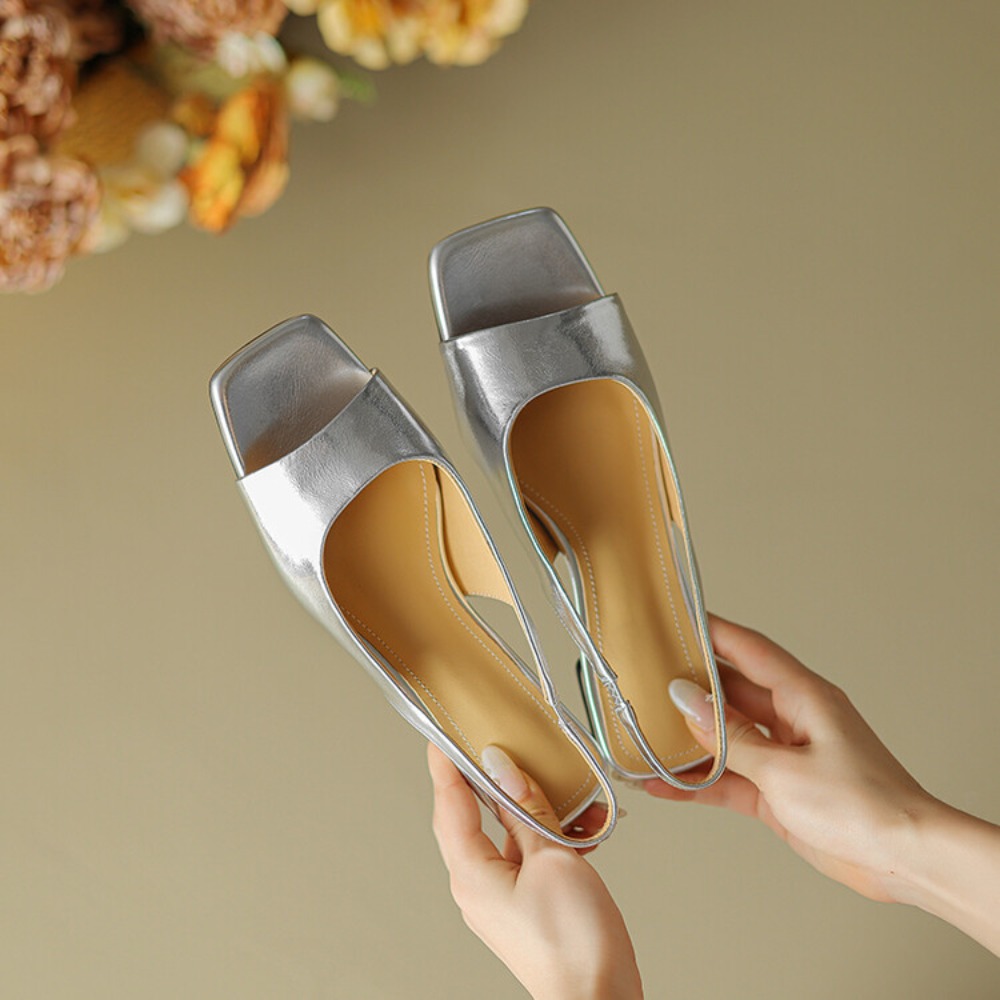 快適なソフトインソールメタリックキトゥンヒールミュール女性用 - Sandals のレビューと価格
