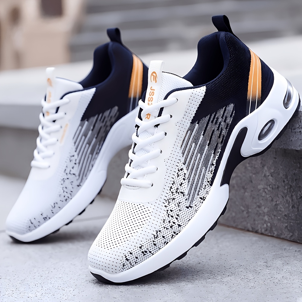 メンズ通気性フライングウーブンメッシュランニングシューズ、ク - Shock Absorbing Gym Trainers のレビューと価格