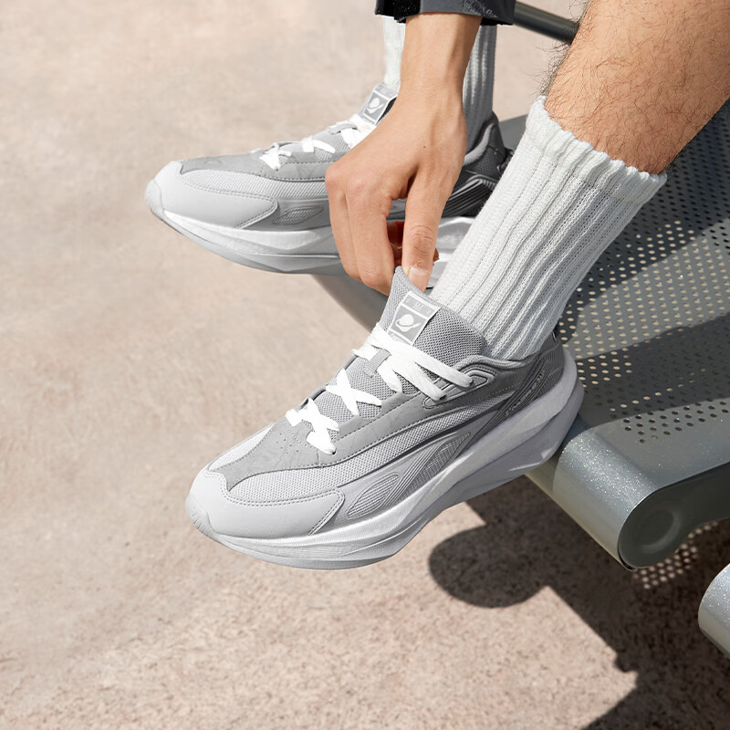 361 度メンズカジュアルシューズ厚底多用途クラシックカジュ - Air Cushion Jogger Shoes Men のレビューと価格