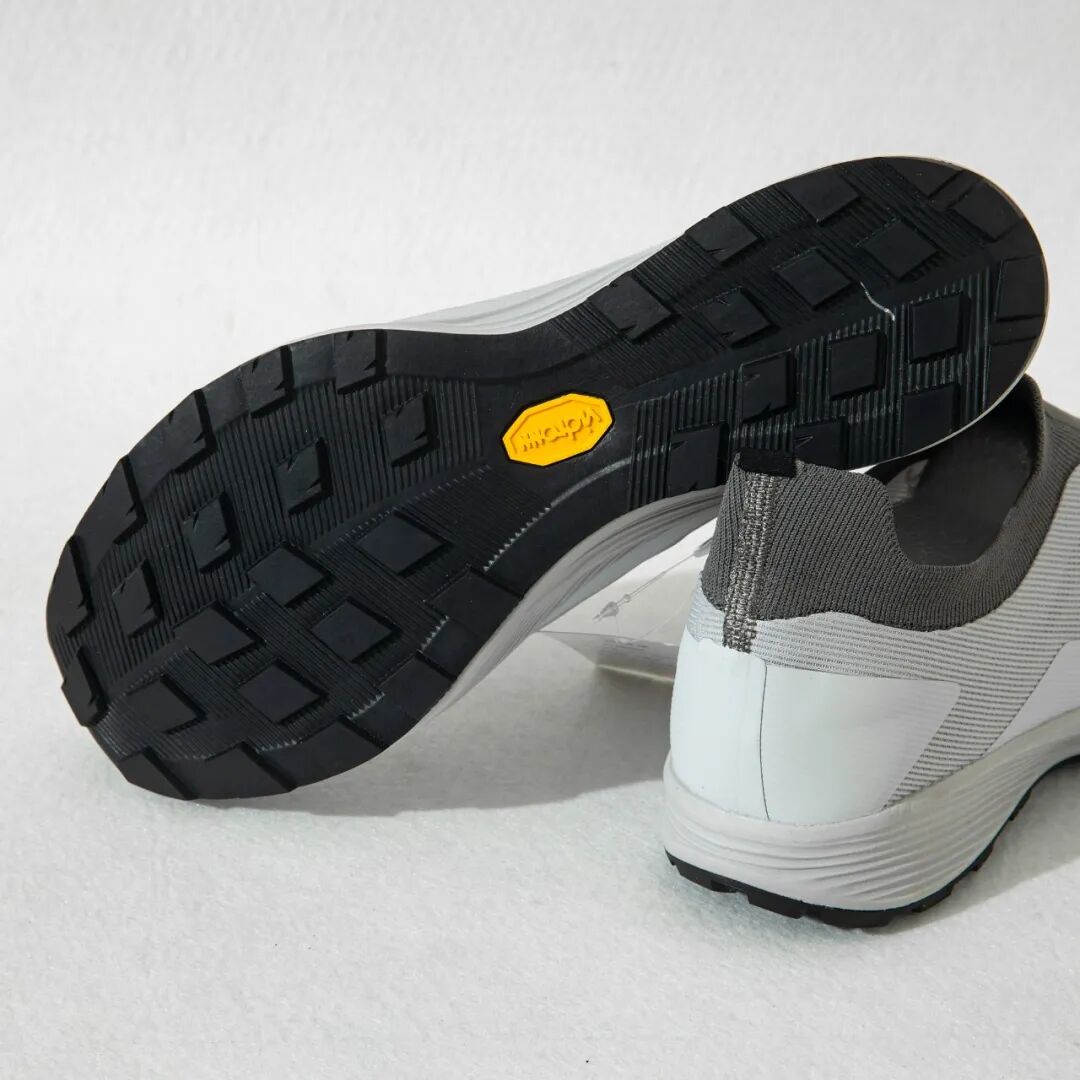 SLシリーズ アウトドア カジュアルシューズ ランニング オ - Lightweight Road Running Shoes のレビューと価格