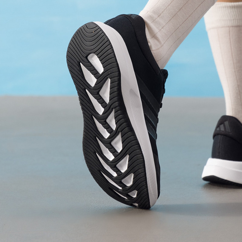 新しいアディダス JQ6404 女性通気性メッシュランニング - Shock Absorbing Gym Trainers のレビューと価格