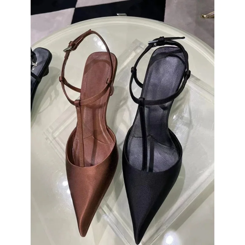 女性用靴 セクシーなポインテッドトゥ レディースサンダル 快 - Sandals のレビューと価格