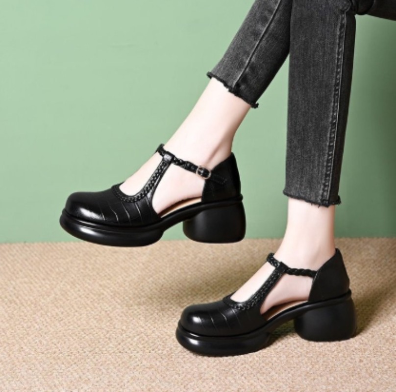 レディース ブラック クロコダイル柄 メリージェーン サンダ - Sandals のレビューと価格
