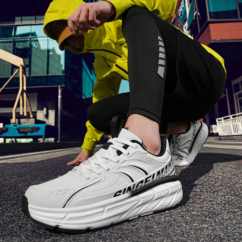トレイルランニングシューズ 滑り止め 軽量 スポーツシューズ - Anti Slip Trail Running Sneakers のレビューと価格